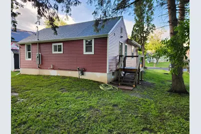715 Commercial Avenue N, Sandstone, MN 55072 - Photo 7