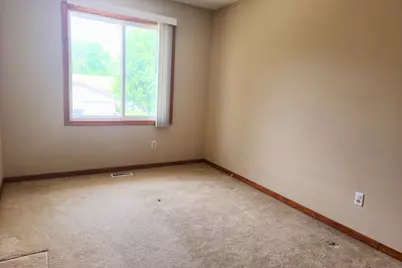 1504 Roundhouse Circle, Shakopee, MN 55379 - Photo 13