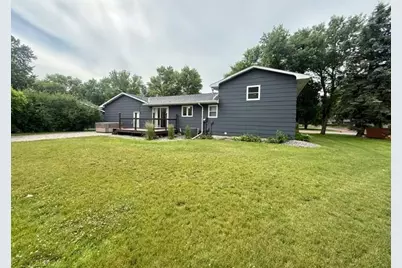 103 Northwood Drive, Redwood Falls, MN 56283 - Photo 11