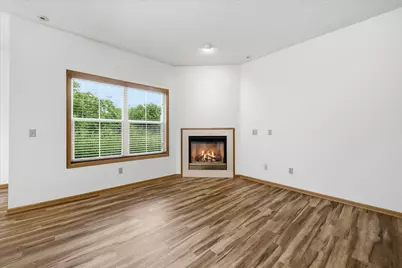 7582 6th Street N, Oakdale, MN 55128 - Photo 9