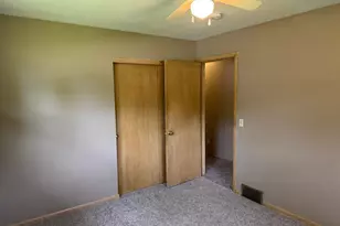 435 W Ottawa St, Le Center, MN 56057 - Photo 11