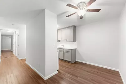 2800 Hamline Avenue N #216, Roseville, MN 55113 - Photo 7