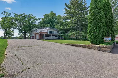 450 W Horseshoe Drive, Shoreview, MN 55126 - Photo 3