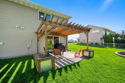2575 Stony Creek Drive, Owatonna, MN 55060 - Photo 37