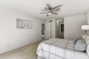 562 Deer Ridge Ln S, Maplewood, MN 55119 - Photo 21