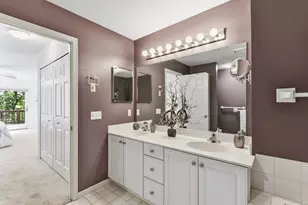 562 Deer Ridge Ln S, Maplewood, MN 55119 - Photo 23