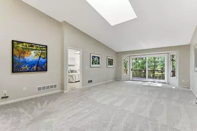 562 Deer Ridge Lane S, Maplewood, MN 55119 - Photo 17
