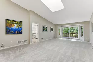 562 Deer Ridge Ln S, Maplewood, MN 55119 - Photo 17