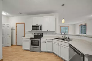 292 Tamarack Trail, Farmington, MN 55024 - Photo 9