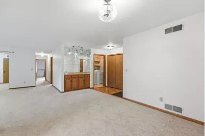 2070 Stockinger Drive, Saint Cloud, MN 56303 - Photo 11