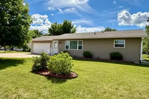 1015 9th St SW, Wadena, MN 56482 - Photo 1