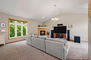 13522 Oakwood Dr, Rogers, MN 55374 - Photo 5