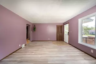 207 NE 7th St, Grand Rapids, MN 55744 - Photo 5