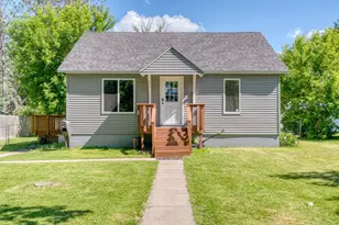 207 NE 7th St, Grand Rapids, MN 55744 - Photo 1