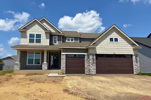 8852 Binder Wy, Woodbury, MN 55129 - Photo 1