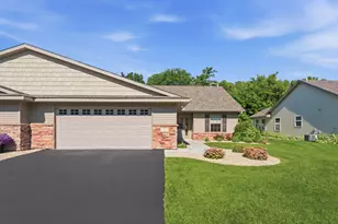 1703 8th Ave N, Princeton, MN 55371 - Photo 1