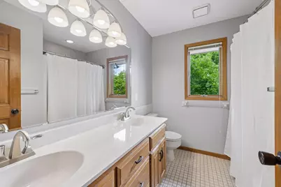 3205 Julian Drive, Chaska, MN 55318 - Photo 33