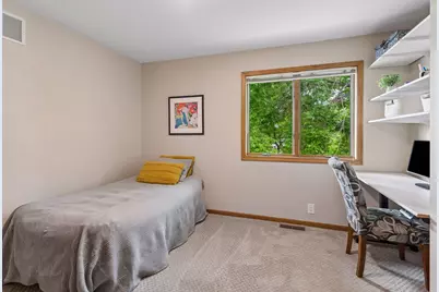 3205 Julian Drive, Chaska, MN 55318 - Photo 31