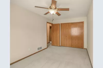 4693 Heather Ridge Road N, Oakdale, MN 55128 - Photo 15