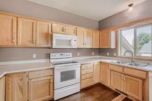 1001 Maplewood Ave SW, Isanti, MN 55040 - Photo 7