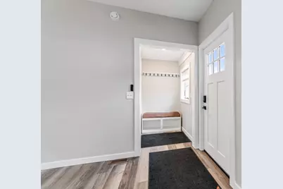 875 E King Street, Winona, MN 55987 - Photo 7