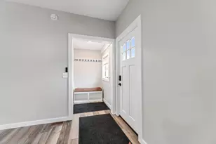875 E King St, Winona, MN 55987 - Photo 7