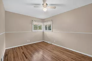 5302 Holiday Rd, Minnetonka, MN 55345 - Photo 15