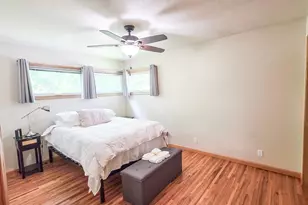 5302 Holiday Rd, Minnetonka, MN 55345 - Photo 11