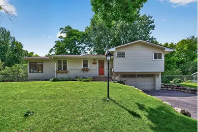 5302 Holiday Road, Minnetonka, MN 55345 - Photo 3