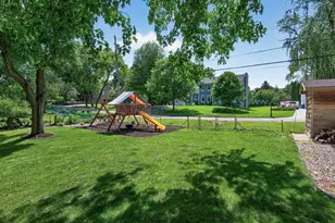5302 Holiday Rd, Minnetonka, MN 55345 - Photo 29