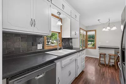5302 Holiday Road, Minnetonka, MN 55345 - Photo 5