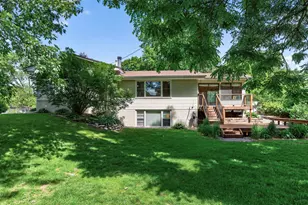 5302 Holiday Rd, Minnetonka, MN 55345 - Photo 19