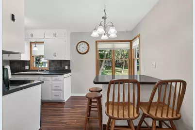 5302 Holiday Road, Minnetonka, MN 55345 - Photo 9