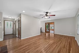 5302 Holiday Rd, Minnetonka, MN 55345 - Photo 11