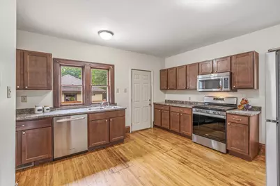 2427 Ilion Avenue N, Minneapolis, MN 55411 - Photo 15