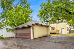 2427 Ilion Ave N, Minneapolis, MN 55411 - Photo 41