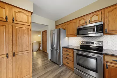 1651 Buckingham Path, Faribault, MN 55021 - Photo 7