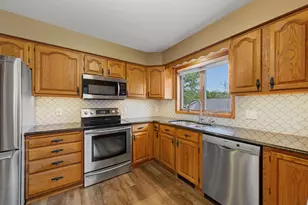 1651 Buckingham Path, Faribault, MN 55021 - Photo 5