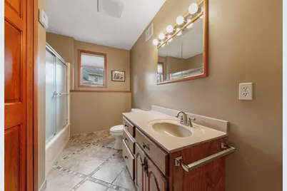 1651 Buckingham Path, Faribault, MN 55021 - Photo 19