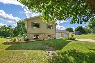 1651 Buckingham Path, Faribault, MN 55021 - Photo 27