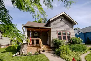 308 W 9th St, Morris, MN 56267 - Photo 1