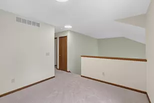 1915 Furness St, Maplewood, MN 55109 - Photo 13