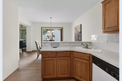 1915 Furness Street, Maplewood, MN 55109 - Photo 9