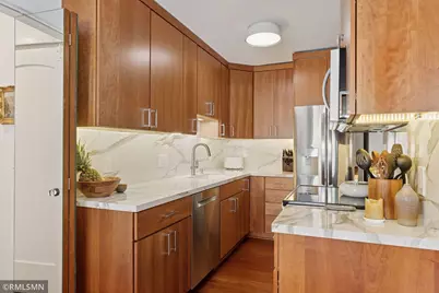 2928 Dean Parkway #2I, Minneapolis, MN 55416 - Photo 19