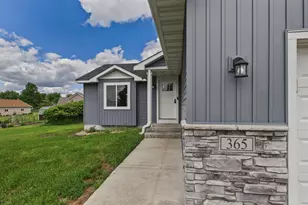 365 Paperjack Dr, New Richmond, WI 54017 - Photo 3
