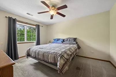102 Primrose Court, Vadnais Heights, MN 55127 - Photo 11