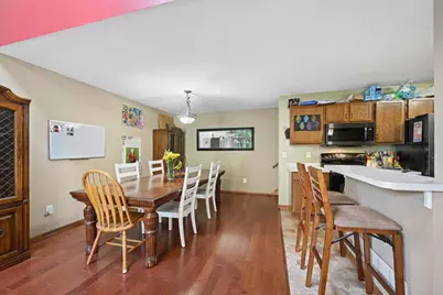 102 Primrose Court, Vadnais Heights, MN 55127 - Photo 5