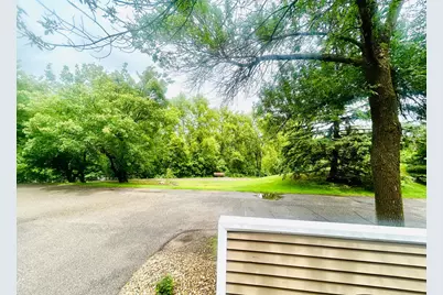 102 Primrose Court, Vadnais Heights, MN 55127 - Photo 3