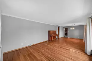 2559 Clarence St, Maplewood, MN 55109 - Photo 5