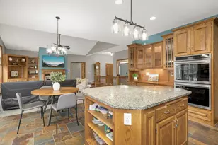 18481 98th Pl N, Maple Grove, MN 55311 - Photo 11